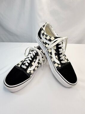 Vans Checkerboard Classic Low-Top Sneakers - Black & White Mens 7.5/Womens 9 EUC